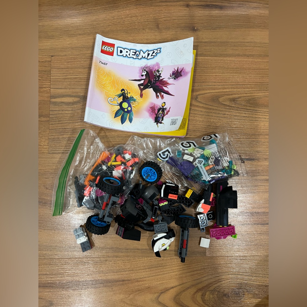 Opened Pegasus Flying horse Lego set